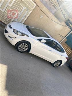 هیوندای ئەلەنترا